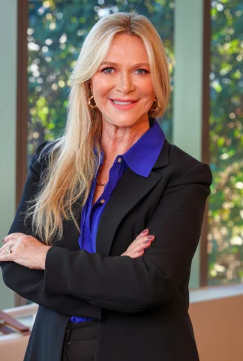 Claudia Cohn — palestrante do FILIS 2026