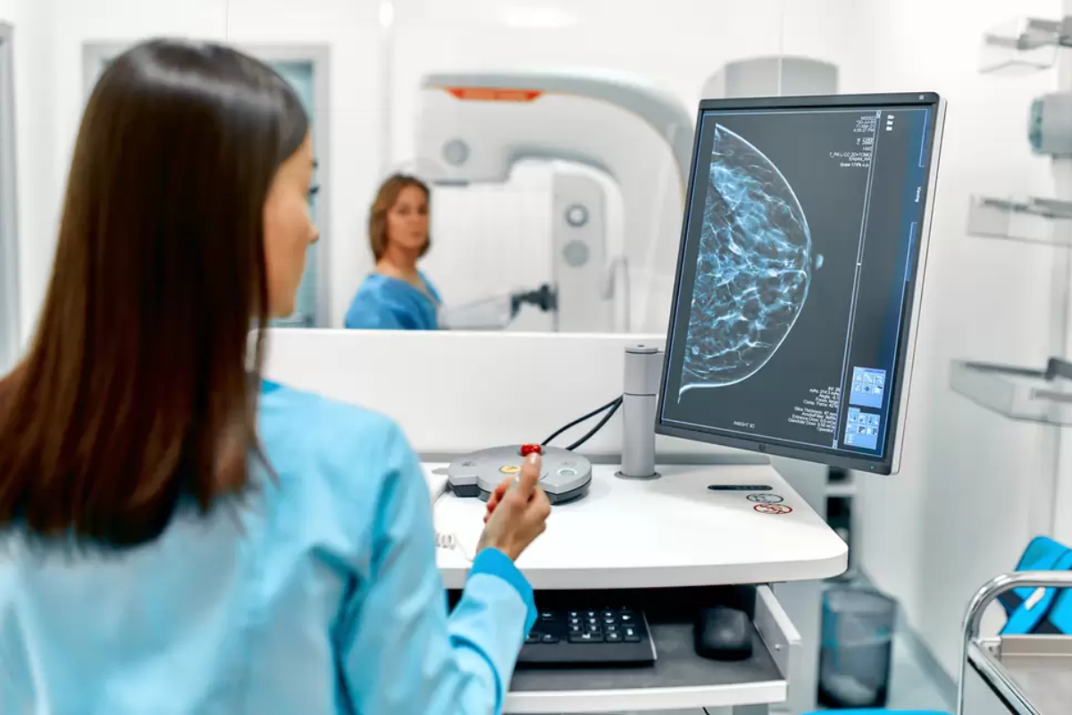 Combate ao câncer de mama: tomossíntese digital mamária 3D é grande aliada