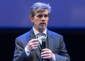 Nelson Teich defende integração, diagnóstico precoce e foco em valor ao paciente durante sua participação no 9º FILIS